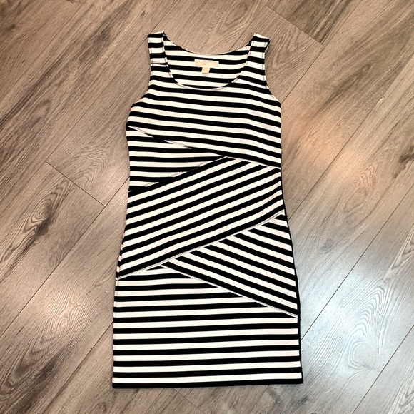 Michael Kors Dresses & Skirts - Michael Kors Dress NWOT